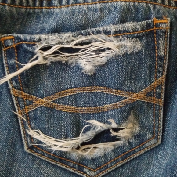 Abercrombie and Fitch distressed jeans - Picture 8 of 8